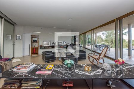 Sala de casa de condomínio à venda com 3 quartos, 490m² em Conde, Nova Lima