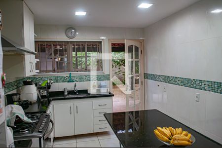 Casa à venda com 364m², 4 quartos e 4 vagascozinha