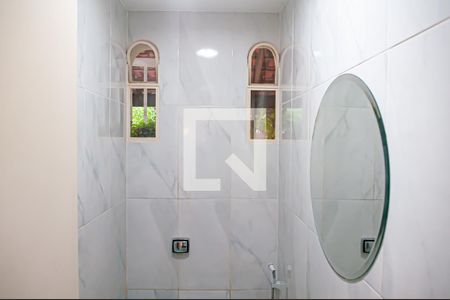 Casa à venda com 364m², 4 quartos e 4 vagaslavabo