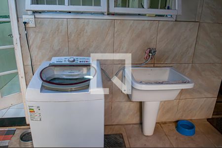 Casa à venda com 364m², 4 quartos e 4 vagasarea de serviço