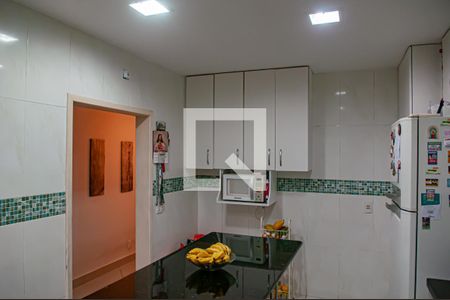 Casa à venda com 364m², 4 quartos e 4 vagascozinha