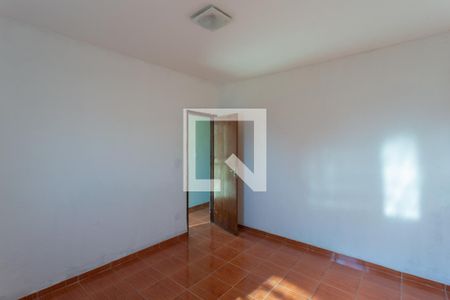 Casa à venda com 359m², 5 quartos e 3 vagas Casa à venda com 359m², 5 quartos e 3 vagasQuarto 5