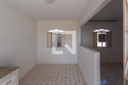 Casa à venda com 359m², 5 quartos e 3 vagas Casa à venda com 359m², 5 quartos e 3 vagasCopa e Cozinha