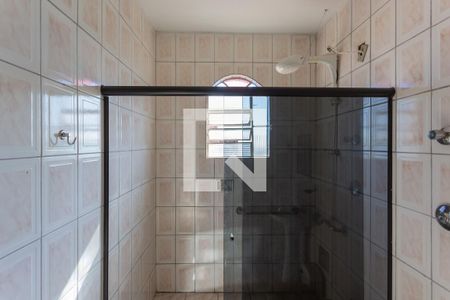 Casa à venda com 359m², 5 quartos e 3 vagas Casa à venda com 359m², 5 quartos e 3 vagasBanheiro 2