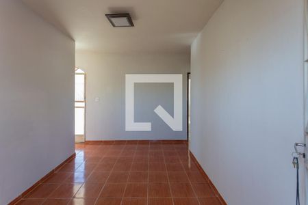 Casa à venda com 359m², 5 quartos e 3 vagas Casa à venda com 359m², 5 quartos e 3 vagasSala 2