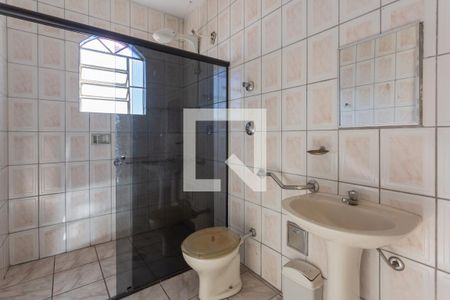 Casa à venda com 359m², 5 quartos e 3 vagas Casa à venda com 359m², 5 quartos e 3 vagasBanheiro 2