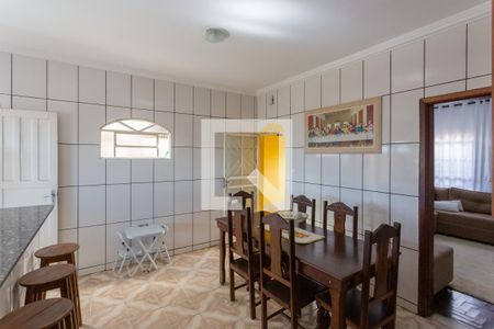 Casa à venda com 359m², 5 quartos e 3 vagas Casa à venda com 359m², 5 quartos e 3 vagasCopa