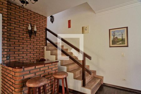 Sala de casa à venda com 4 quartos, 190m² em Jardim Peri, São Paulo