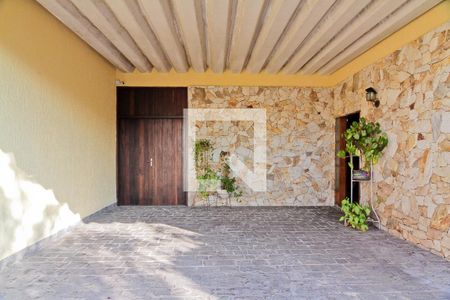 Casa à venda com 190m², 4 quartos e 4 vagasGaragem