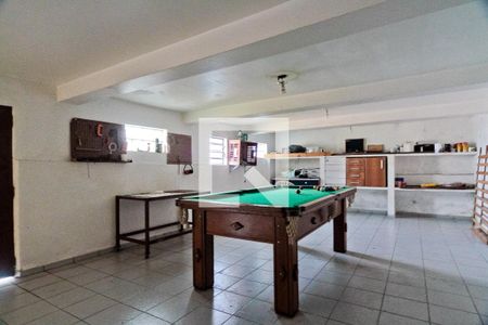 Casa à venda com 190m², 4 quartos e 4 vagasPorão