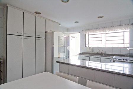 Casa à venda com 190m², 4 quartos e 4 vagasCozinha
