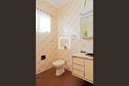 Casa à venda com 190m², 4 quartos e 4 vagasBanheiro 1