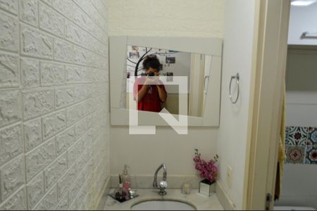 Apartamento à venda com 62m², 2 quartos e 1 vaga Apartamento à venda com 62m², 2 quartos e 1 vagaBanheiro