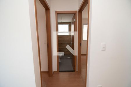 corredor de apartamento para alugar com 2 quartos, 60m² em Santos Dumont, São Leopoldo