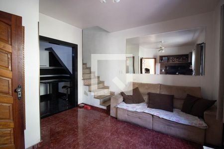 Sala de casa de condomínio à venda com 2 quartos, 85m² em Limoeiro, São Paulo