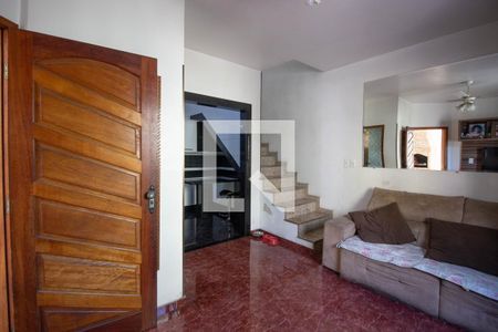 Sala de casa de condomínio à venda com 2 quartos, 85m² em Limoeiro, São Paulo