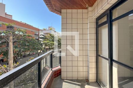 Varanda de apartamento para alugar com 3 quartos, 65m² em Tortuga, Guarujá