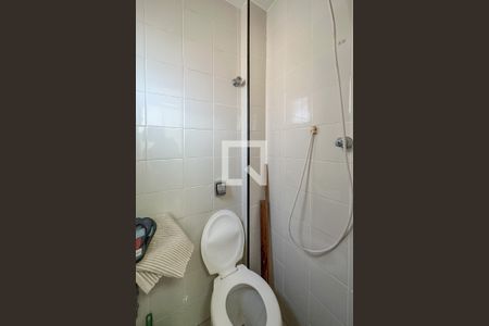 Apartamento para alugar com 65m², 3 quartos e 1 vagaÁrea de Serviço - Banheiro