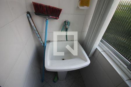 Apartamento à venda com 76m², 2 quartos e 1 vagaÁrea de Serviço