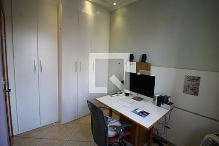 Apartamento à venda com 76m², 2 quartos e 1 vagaQuarto 2