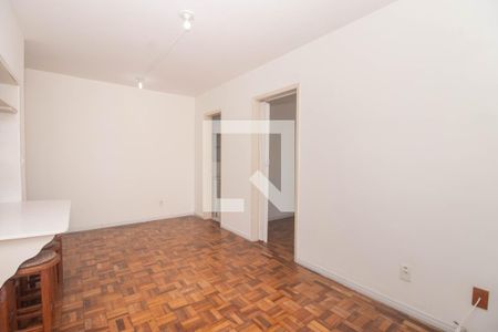 Sala de apartamento para alugar com 1 quarto, 43m² em Passo da Areia, Porto Alegre