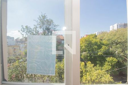 Vista do Quarto de apartamento para alugar com 1 quarto, 43m² em Passo da Areia, Porto Alegre