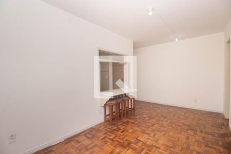 Sala de apartamento para alugar com 1 quarto, 43m² em Passo da Areia, Porto Alegre