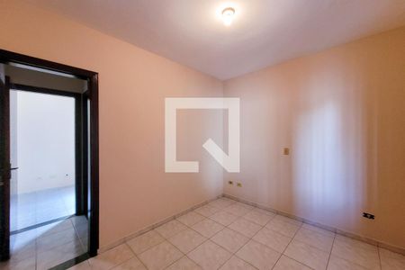 Casa para alugar com 180m², 2 quartos e 1 vaga Casa para alugar com 180m², 2 quartos e 1 vagaQuarto 2