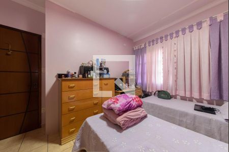 Casa à venda com 280m², 3 quartos e 3 vagas Casa à venda com 280m², 3 quartos e 3 vagasQuarto 1