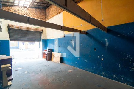 Casa à venda com 165m², 2 quartos e sem vaga Casa à venda com 165m², 2 quartos e sem vagaSalão