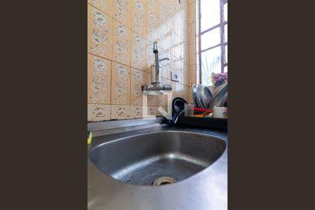 Casa à venda com 165m², 2 quartos e sem vaga Casa à venda com 165m², 2 quartos e sem vagaCozinha Detalhe