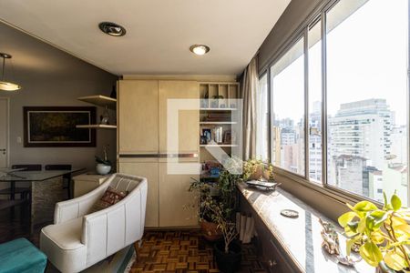 Sala de apartamento à venda com 3 quartos, 94m² em Vila Buarque, São Paulo