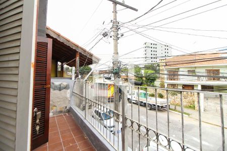 Casa para alugar com 125m², 3 quartos e 2 vagas Casa para alugar com 125m², 3 quartos e 2 vagasVaranda