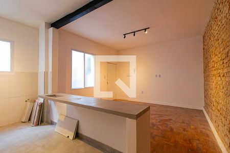 Sala de apartamento para alugar com 2 quartos, 82m² em Cerqueira César, São Paulo