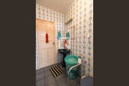 Casa à venda com 186m², 3 quartos e 2 vagasBanheiro 1