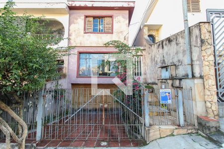 Casa à venda com 186m², 3 quartos e 2 vagasFachada