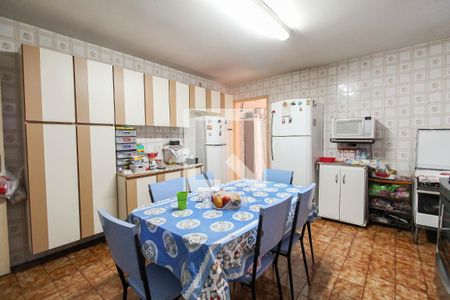 Casa à venda com 186m², 3 quartos e 2 vagasCozinha