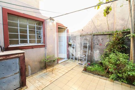 Casa à venda com 186m², 3 quartos e 2 vagasQuintal