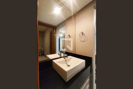 Banheiro de apartamento para alugar com 1 quarto, 31m² em Armação, Salvador