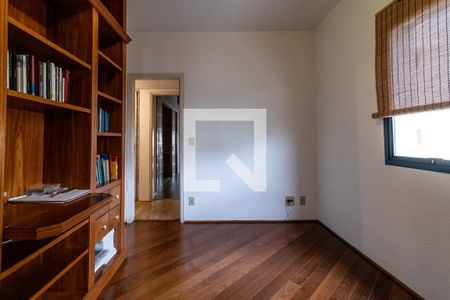 Apartamento à venda com 220m², 3 quartos e 4 vagasSala de TV
