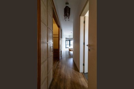 Apartamento à venda com 220m², 3 quartos e 4 vagasSuíte 1