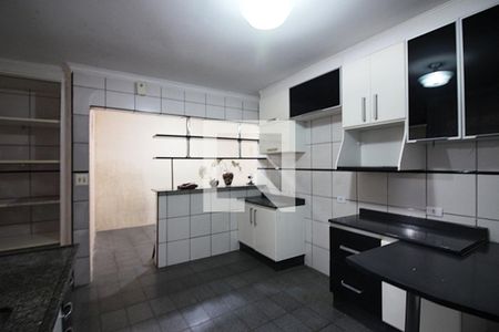 Casa à venda com 183m², 3 quartos e 2 vagasCozinha