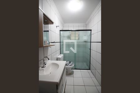 Casa à venda com 183m², 3 quartos e 2 vagasBanheiro Social