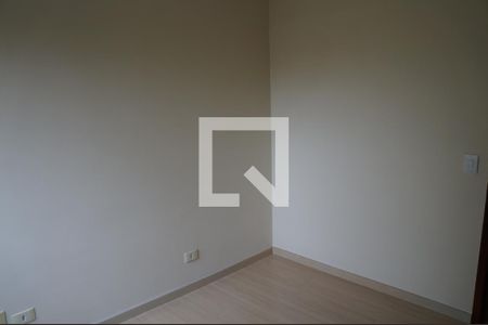 Quarto 1 de apartamento para alugar com 2 quartos, 65m² em Cristo Rei, Curitiba