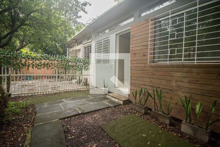 Casa à venda com 57m², 2 quartos e 1 vaga Casa à venda com 57m², 2 quartos e 1 vagaPátio