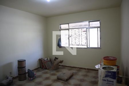 Sala de casa à venda com 2 quartos, 250m² em Irajá, Rio de Janeiro