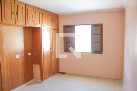 Quarto 1 de casa para alugar com 3 quartos, 130m² em Jardim Nossa Senhora do Carmo, São Paulo