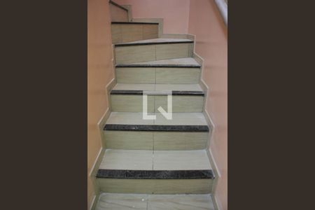 Casa para alugar com 130m², 3 quartos e 1 vagaEscada