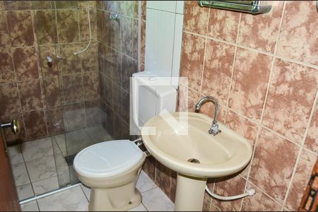 Casa à venda com 110m², 3 quartos e 2 vagasBanheiro 