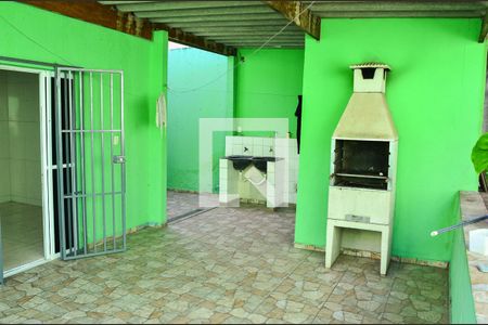 Casa à venda com 110m², 3 quartos e 2 vagasChurrasqueira